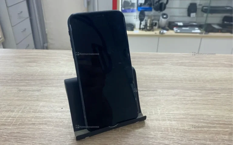 Apple iPhone XR 3/64 ГБ
