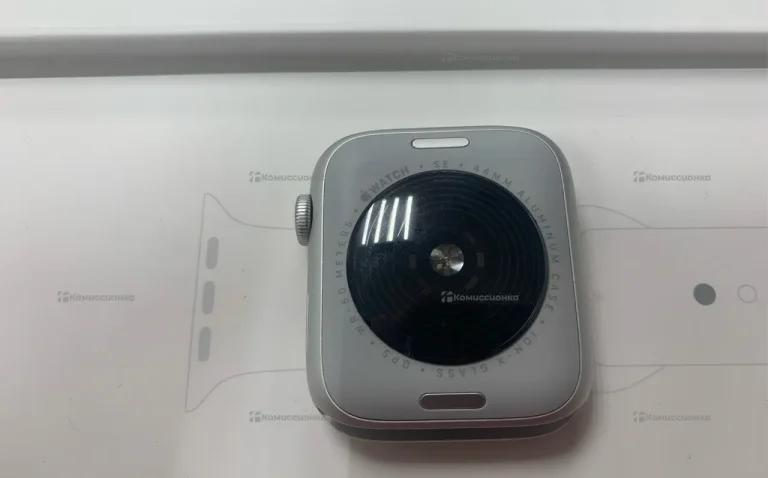 Часы  Apple Watch SE 2