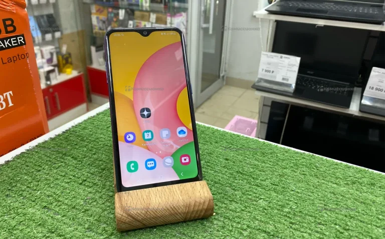 Samsung Galaxy A01 2/16 ГБ