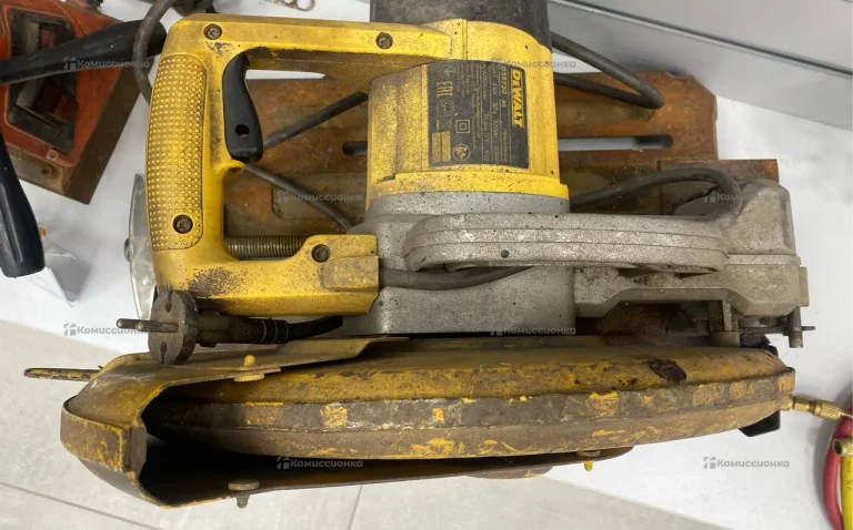 Монтажная пила DeWALT D28730