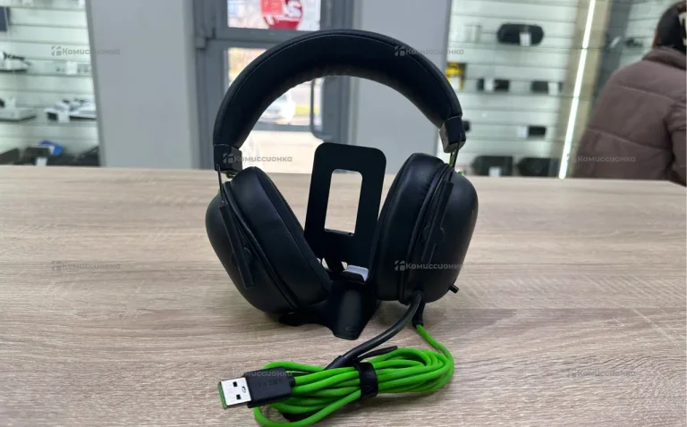 Наушники Razer V2