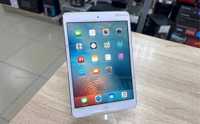Планшет  Apple iPad mini 32Gb