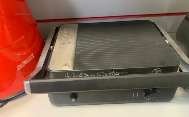 Гриль REDMOND SteakMaster RGM-M822