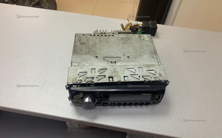 Автомагнитола  Pioneer deh-1600ubg