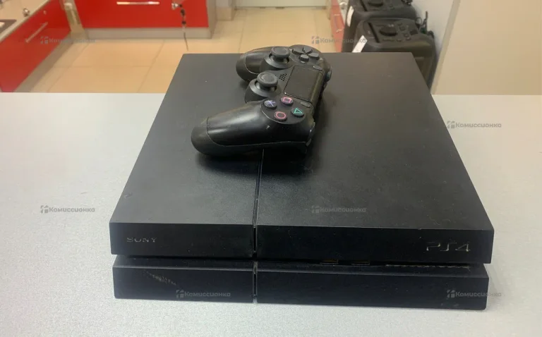 Приставка Sony PS4 Fat 500Gb.