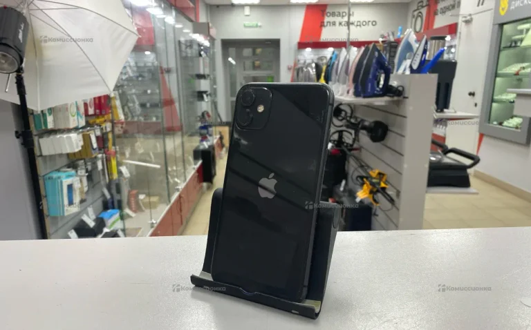 Apple iPhone 11 4/64 ГБ