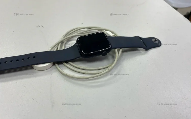 Часы  apple watch se 2gn