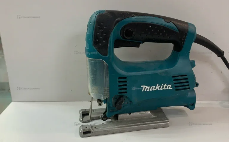 Электролобзик makita 4329