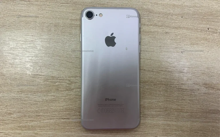 Apple iPhone 7 2/32 ГБ