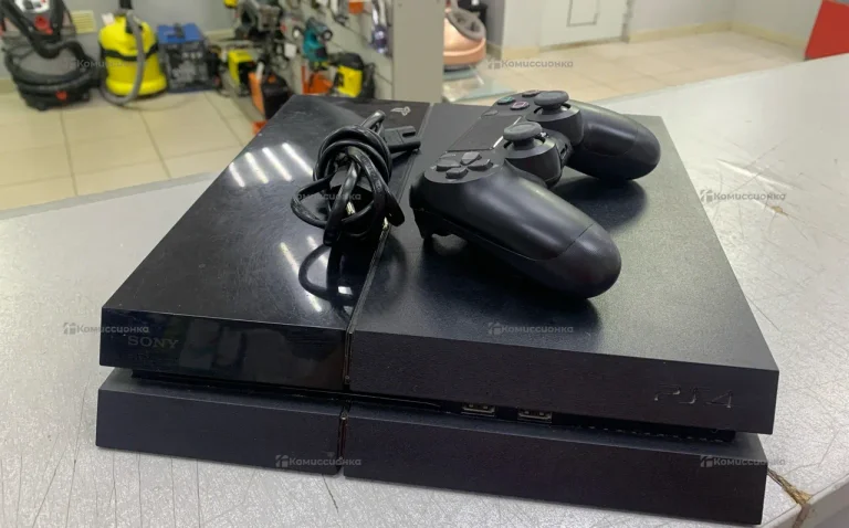 Приставка Sony PlayStation 4 Fat 500Gb