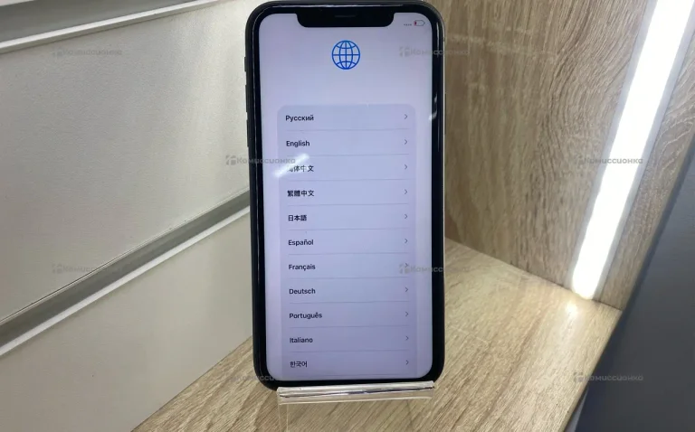 Apple iPhone 11 4/128 ГБ