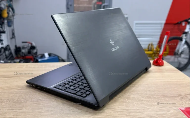 Ноутбук  Dexp Aquilon 107