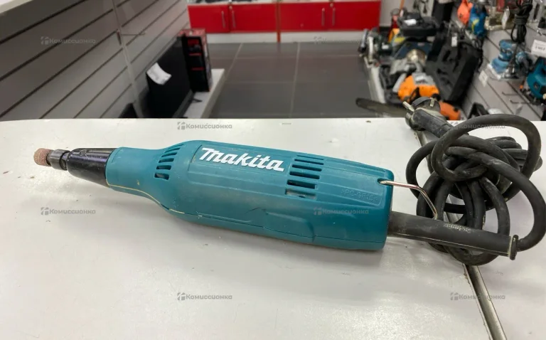 Прямая шлифмашина makita GD0603