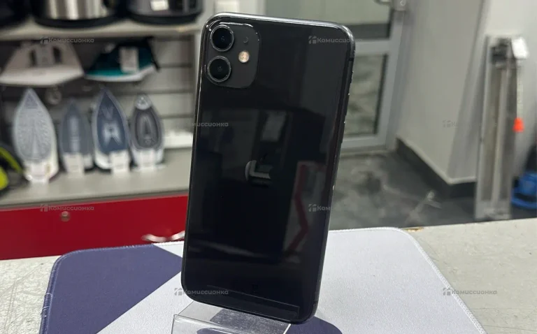 Apple iPhone 11 4/64 ГБ