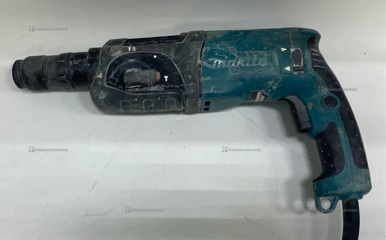 Перфоратор Makita HR2470FT
