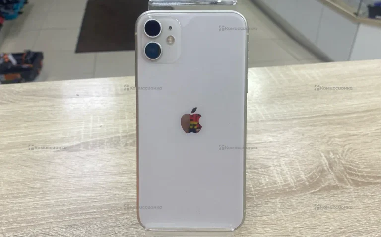 Apple iPhone 11 4/128 ГБ