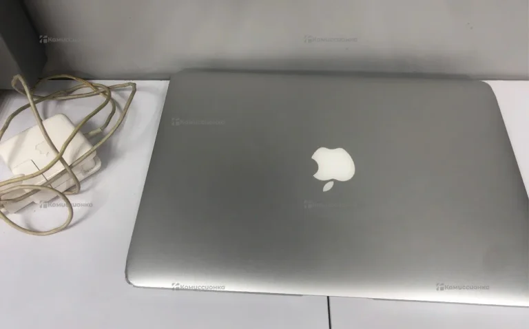 Ноутбук  apple macbook air 13 a1466