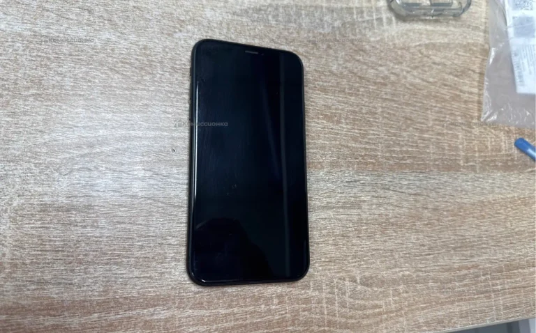 Apple iPhone XR 3/64 ГБ