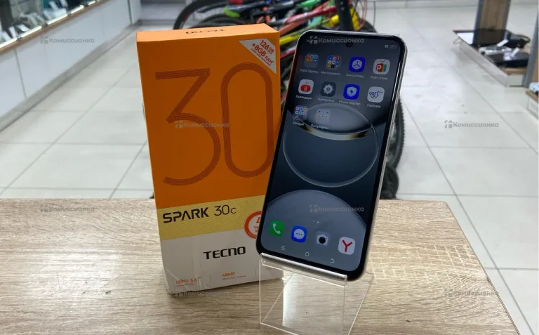 Tecno Spark 30C 4/128 ГБ