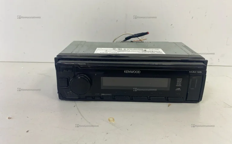 Автомагнитола  Kenwood KMM-105