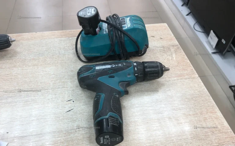 Аккумуляторная Дрель-шуруповерт Makita DF330D