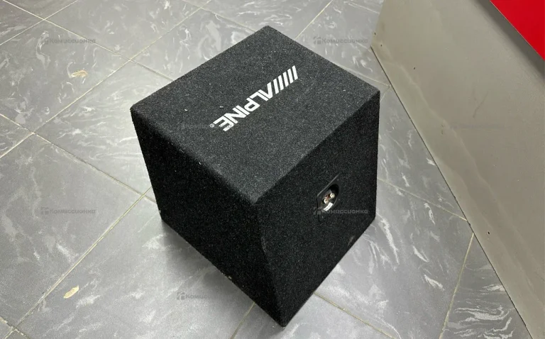 Сабвуфер  Alpine sbe-1244br