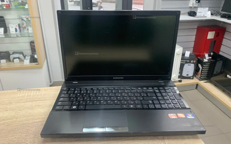 Ноутбук  Samsung 305V
