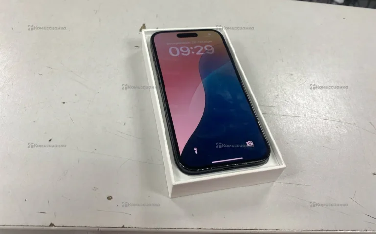 Apple iPhone 15 6/128 ГБ