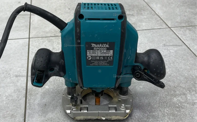 фрезер Makita rp0900k