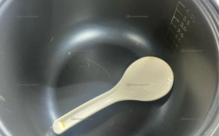 Мультиварка REDMOND RMC-M252