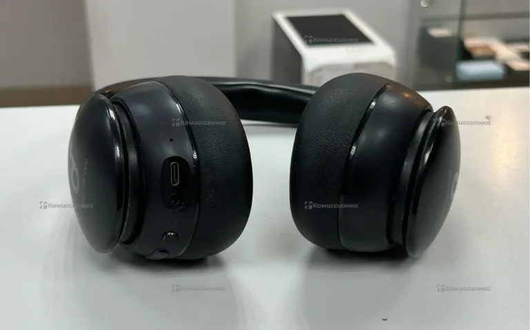 Наушники SoundCore Q10i