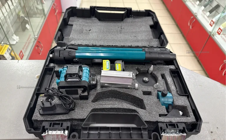 Лазерный уровень Makita реплика 16D