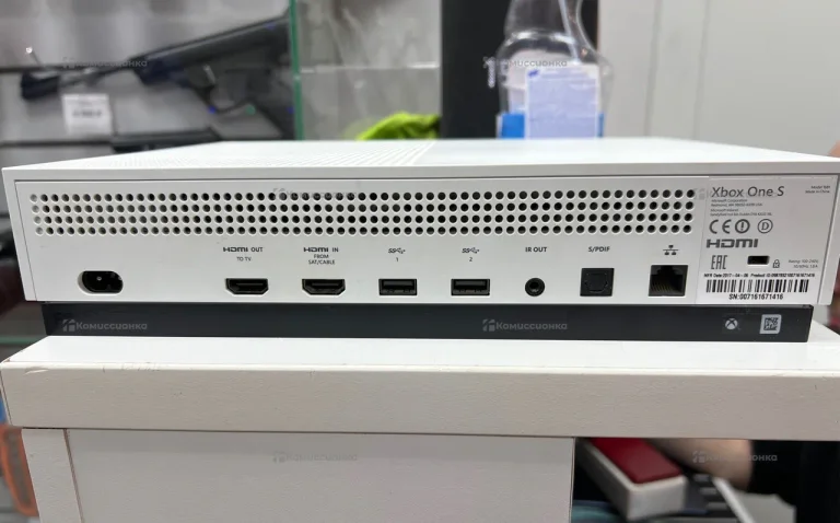 Приставка Xbox one s 1tb Приставка Xbox one s 1tb