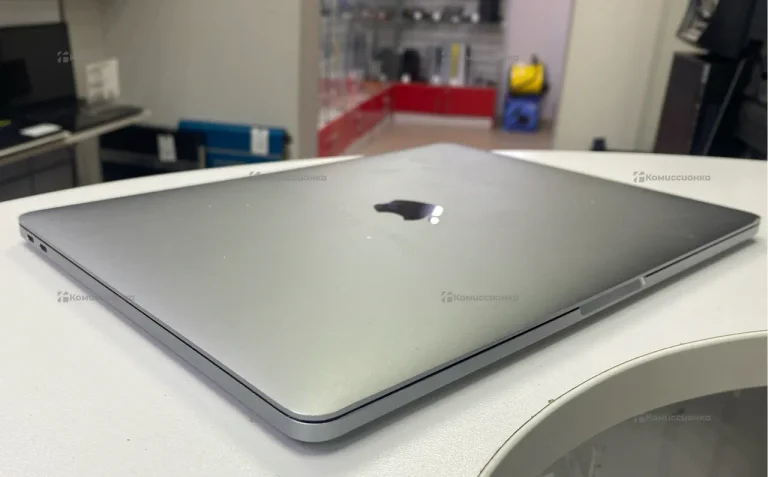 Ноутбук Apple MacBook Pro 13 2017