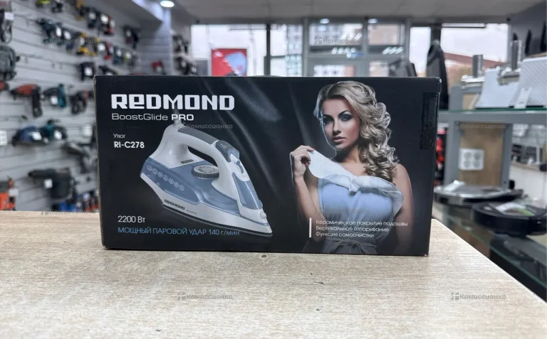 Утюг Redmond RI-C278
