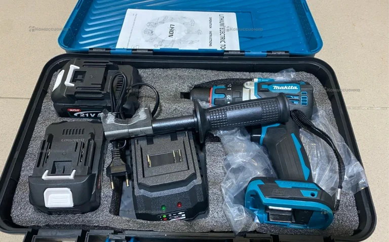 шуруповерт Makita Led Replika