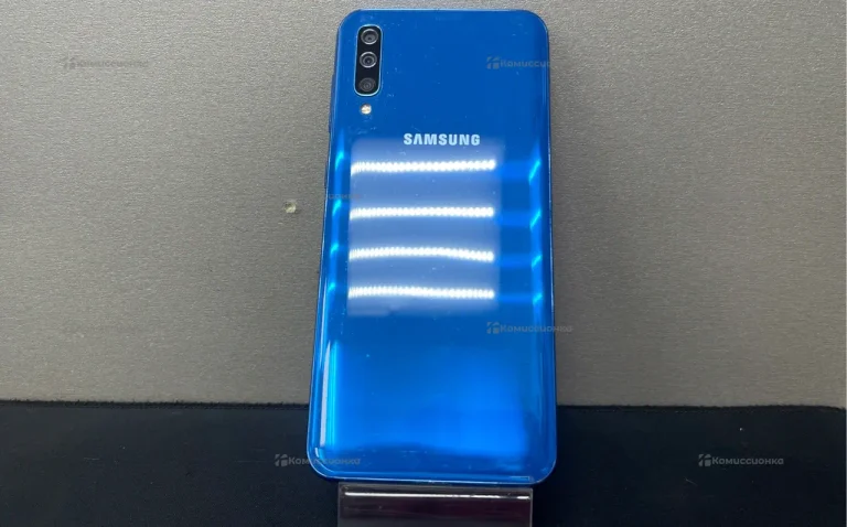 Samsung Galaxy A50 4/64 ГБ