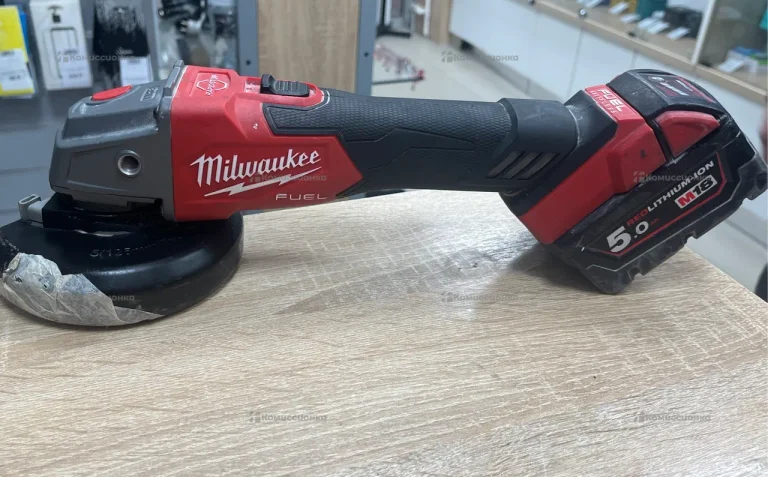 Аккумуляторная прямая шлифовальная машина Milwaukee