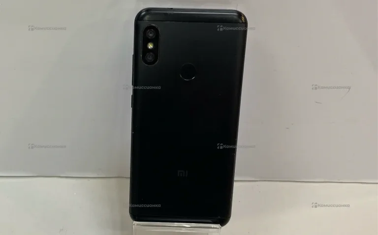 Xiaomi Mi A2 Lite 3/32 ГБ