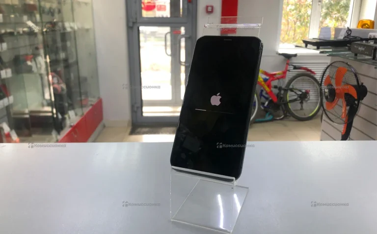 Apple iPhone XS 4/64 ГБ