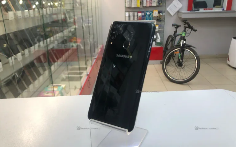 Samsung Galaxy A20s 3/32 ГБ