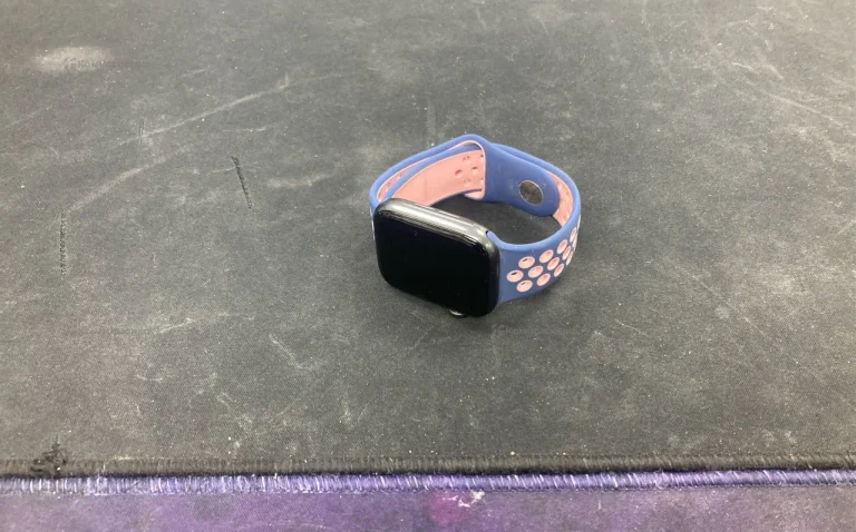 Часы Appel Watch series 6 44mm