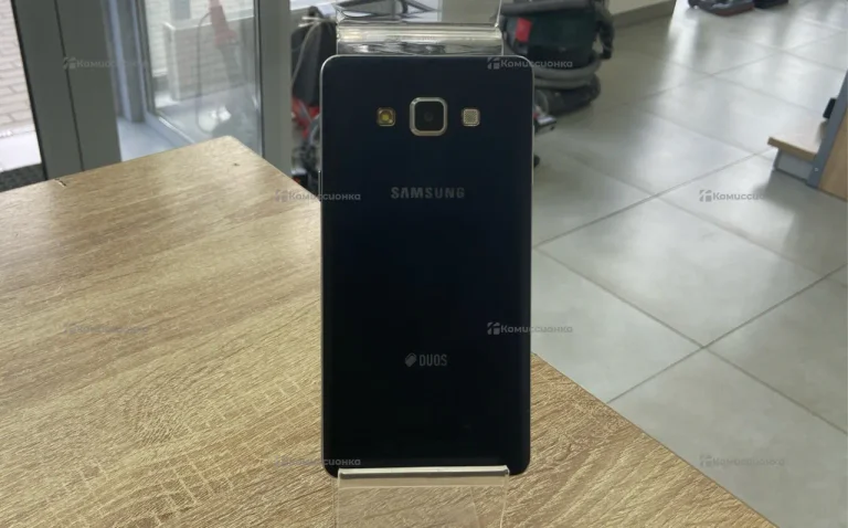 Samsung Galaxy A7 2/16 ГБ