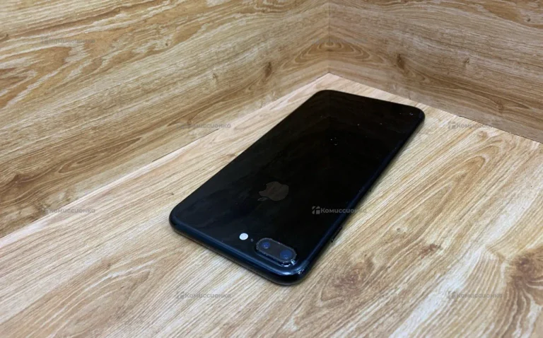 Apple iPhone 7 Plus 3/128 ГБ