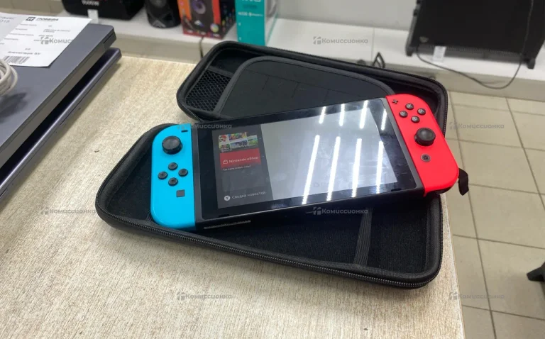 Приставка Nintendo Switch 32GB