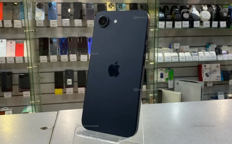 Apple iPhone 16e 8/128 ГБ