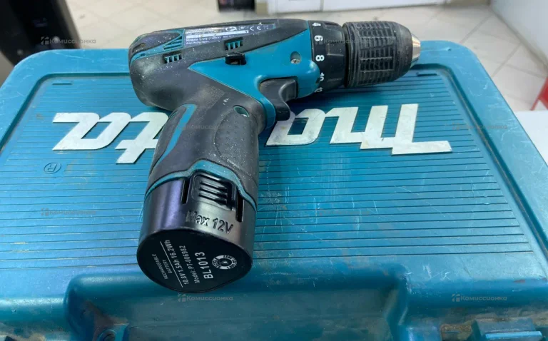 Дрель-шуруповерт makita DF330D