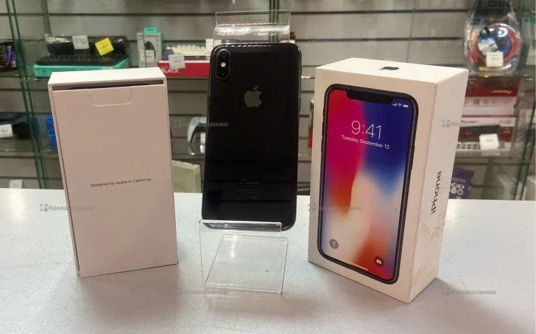 Apple iPhone X 3/256 ГБ