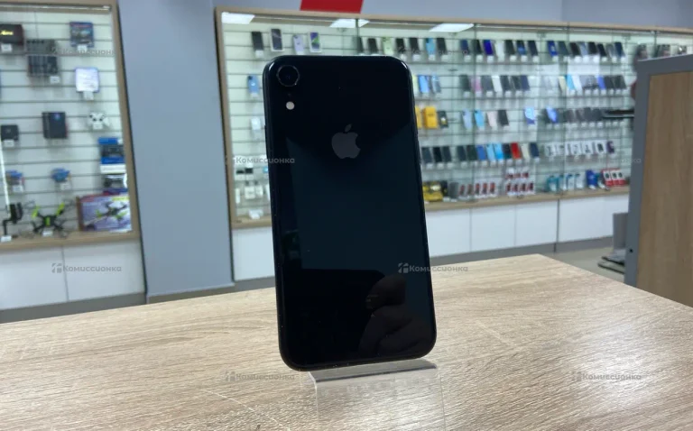 Apple iPhone XR 3/64 ГБ