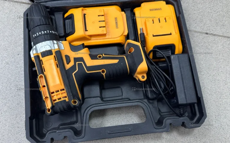 Шуруповерт DeWalt replica